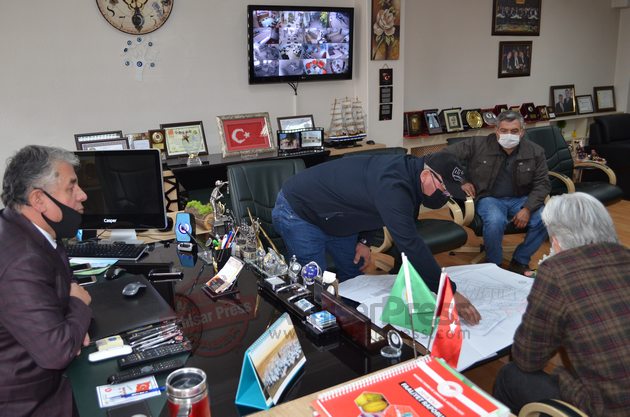 Akbuğa, çiftçilerin sorunlarını AKP il başkanına iletti.