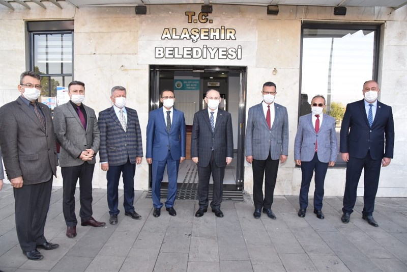 Vali Karadeniz başkan öküzcüoğlu'nu ziyaret etti