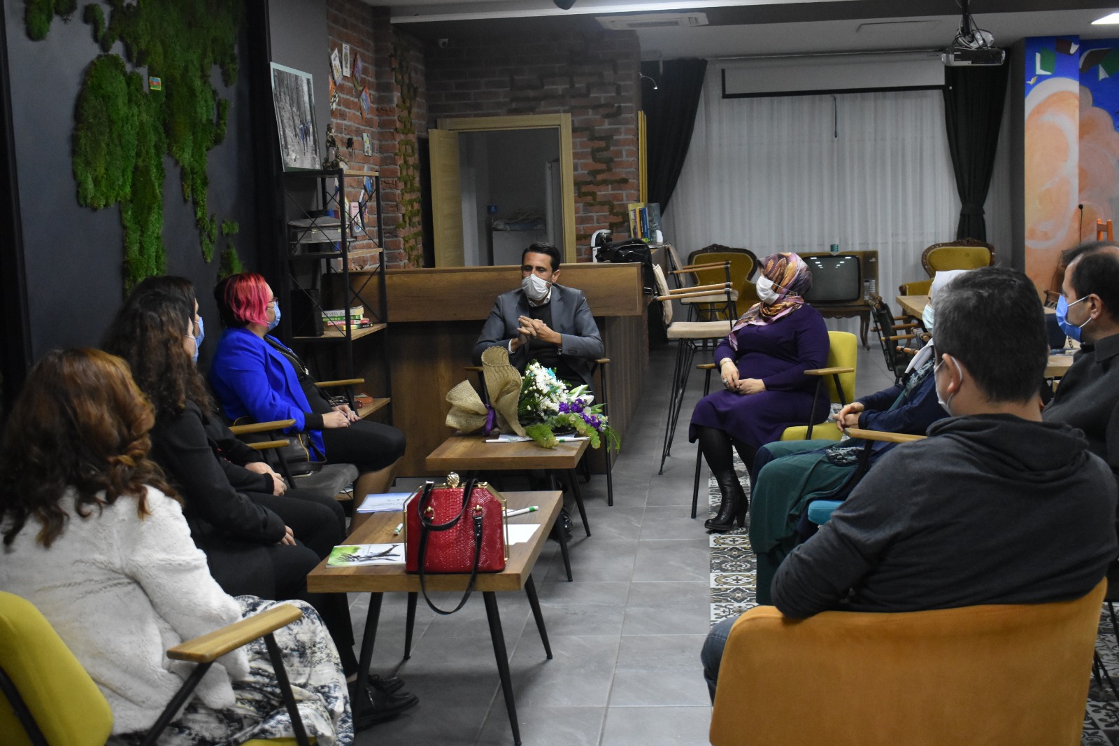 UCİM yöneticileri yeşilay başkanı ile buluştu