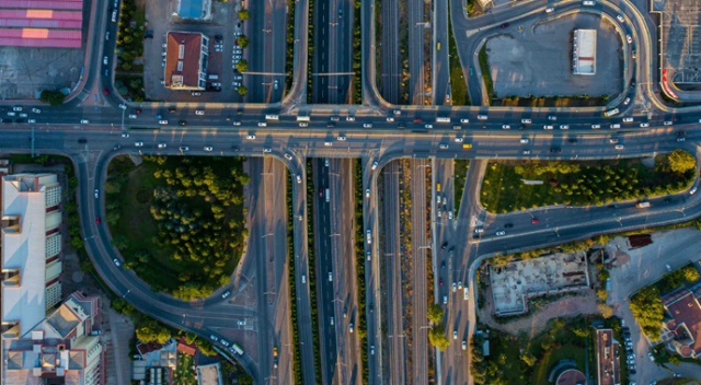 D-100 karayolu şehirler arası yolcu taşımacılığına kapatıldı