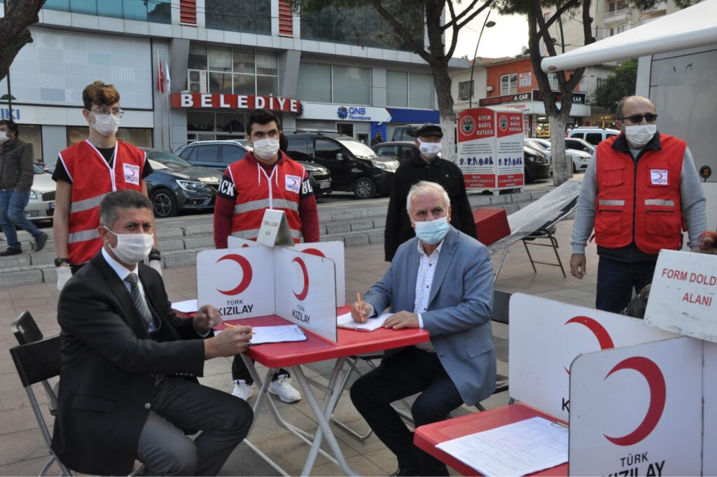 Kaymakam ve Belediye başkanından destek
