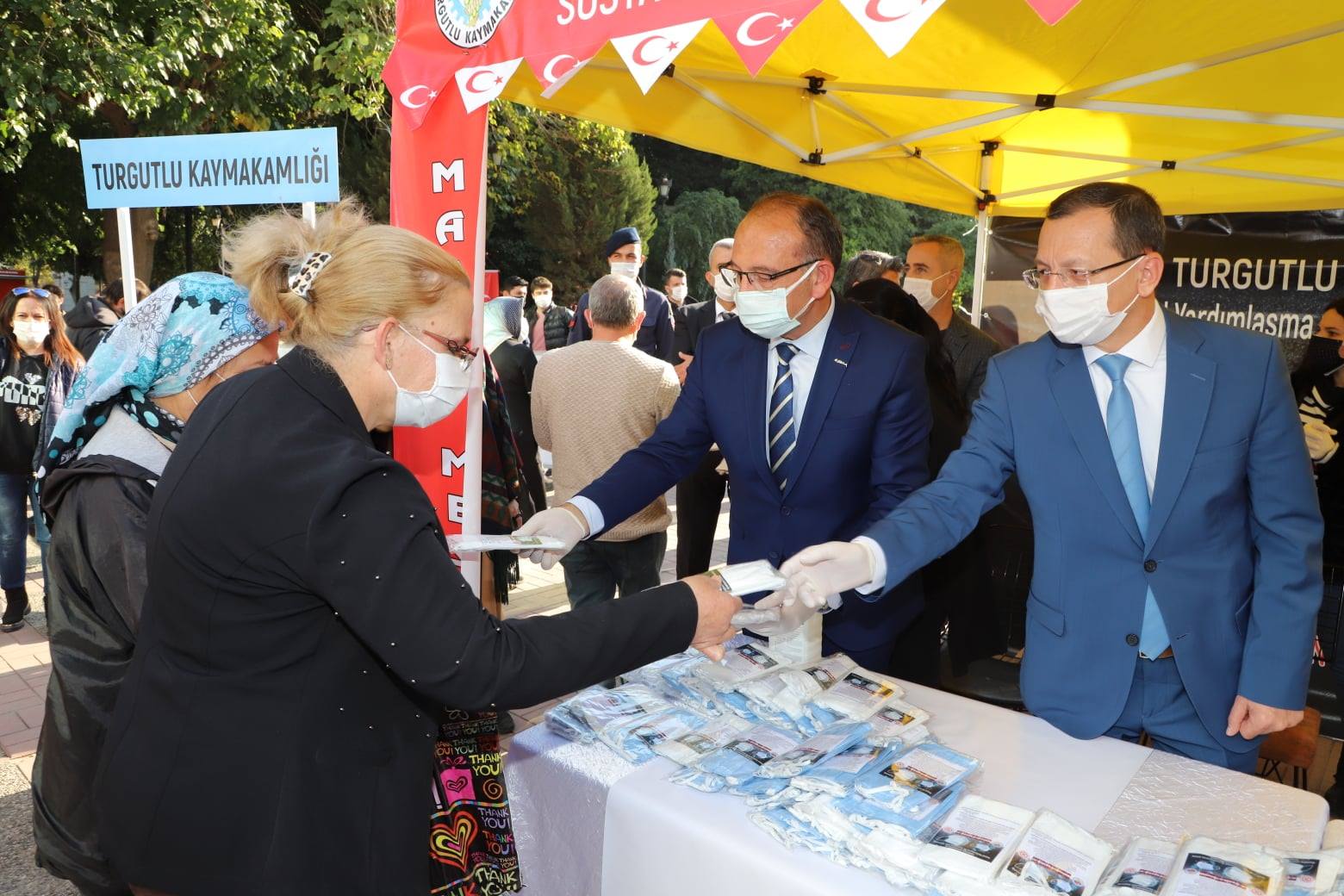 300 bin maskenin dağıtımına başlandı.