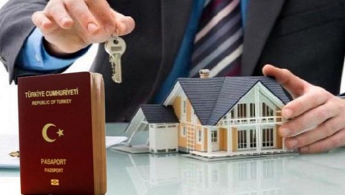 Üç yılda 7.312 yabancı Türk vatandaşı oldu