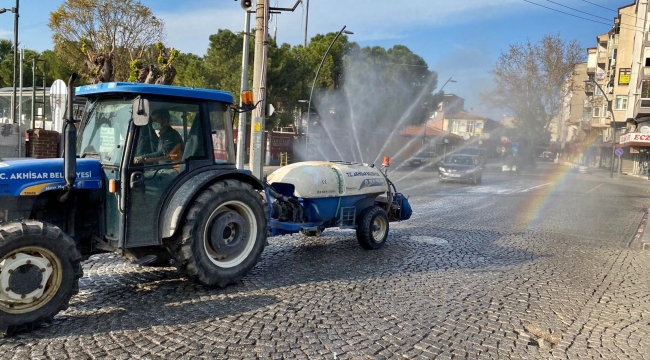 Akhisar belediyesi,halkın salığı,kentin temizliği için durmadan çalıştı