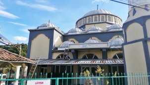 Akhisar ,Selçikli mahallesi merkez cami boyandı