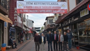 Akhisarlı kuyumculardan yıl sonu indirimi