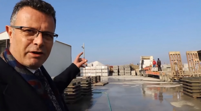 Alaşehir belediyesinden çiftçilere hibe bağ direği