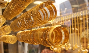 Altın önce yükseldi sonra düştü