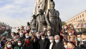 Atatürk'ün anısına yapılan "27 Aralık Kızılca Gün Anıtı" açıldı