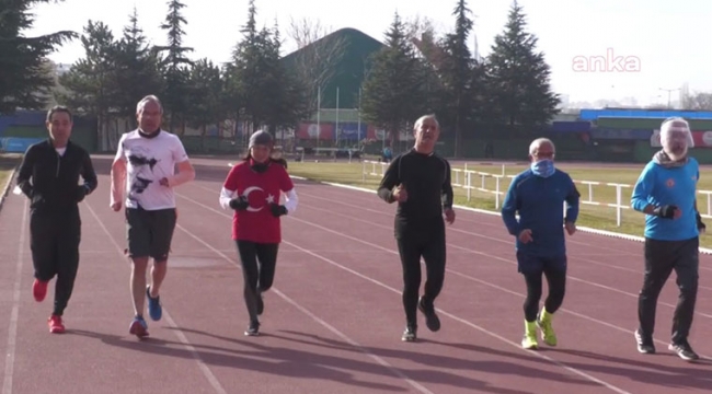 Atletlerin koşusuna polis engeli