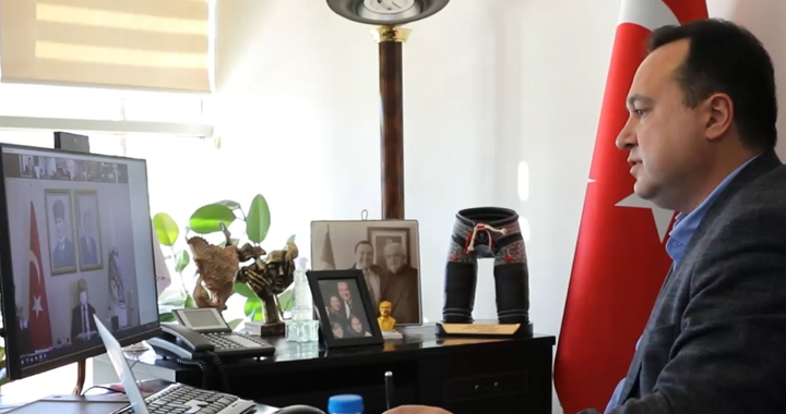 Hastane boş tutuluyor,hastalar sırada bekliyor