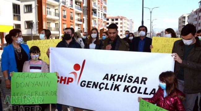CHP'li Akalın: Büyükşehir belediyesi ilçede yeşili katlediyor