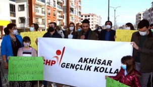 CHP'li Akalın: Büyükşehir belediyesi ilçede yeşili katlediyor