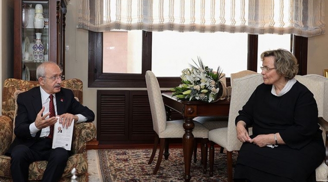 Kılıçdaroğlu, Seval Türkeş'i ziyaret etti