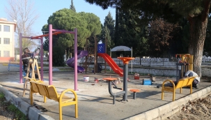 Üç mahalleye yeni çocuk oyun grubu