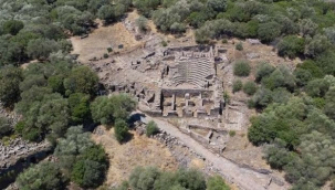 ABD'li arkeologlar Manisa'da bin 500 yıllık ev keşfetti