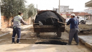 Alaşehir belediyesinin yol bakımı sürüyor