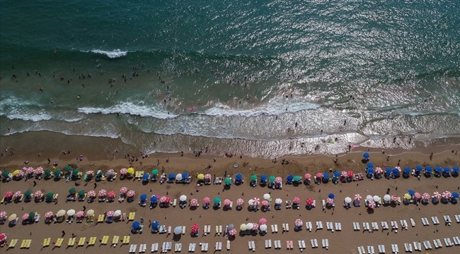 Antalya'ya 175 ülkeden 3.5 milyon turist geldi