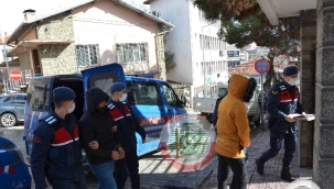 Demirci'de jandarma operasyonu