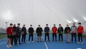 Demirci'de tenis turnuvası