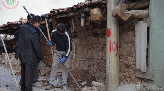 Demirci'de enerji hatları yenilendi