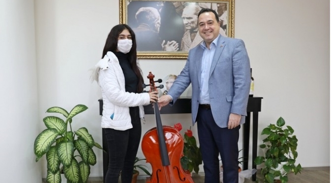 Genç kızın hayalini başkan Dutlulu gerçekleştirdi