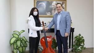 Genç kızın hayalini başkan Dutlulu gerçekleştirdi