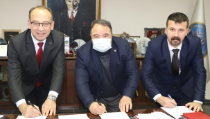 İmzalar atıldı,