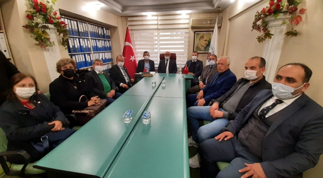 Özgür Özel kahveciler odasında