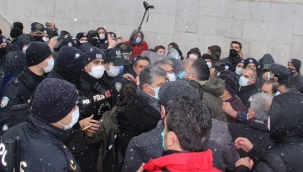  "sefalet zammı" açıklamasına polis engeli