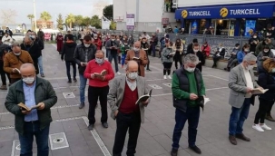 Siyanürlü altına karşı başlatılan okuma eyleminin 100. günüydü