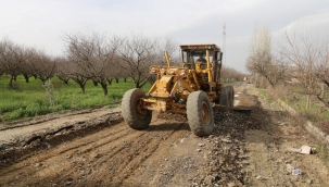 Turgutluda arazi yolları asfaltlanıyor