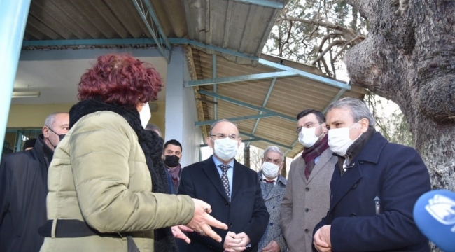 Vali Karadeniz, Çapaçarık camii'nde cuma namazına katıldı