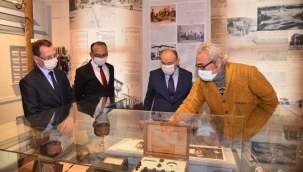 Vali Karadeniz restore edilen Turgutlu müzesini gezdi