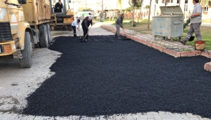 Akhisar'da bozulan yollara 'acil' ekip müdahalesi