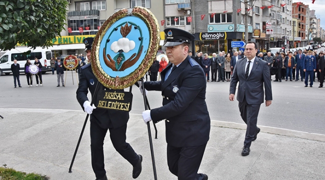 Atatürk'ün Akhisar'a gelişinin 98. yılı kutladı
