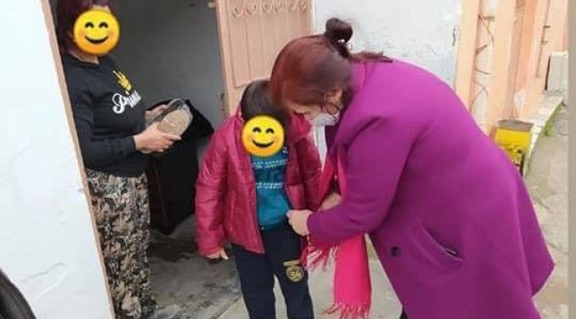 CHP Akhisar Kadın Kolları ''1BOT 1MONT''kampanyası