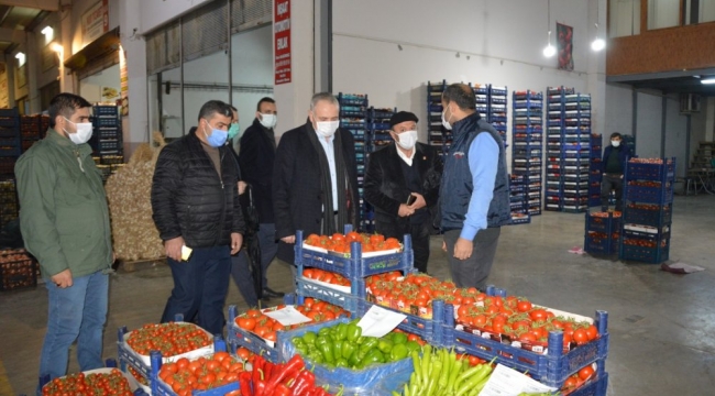 CHP heyeti hal esnafıyla buluştu