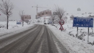 Demirci,Kırkağaç,Soma'da kar etkili oldu
