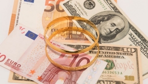 Dolar aldı başını gidiyor