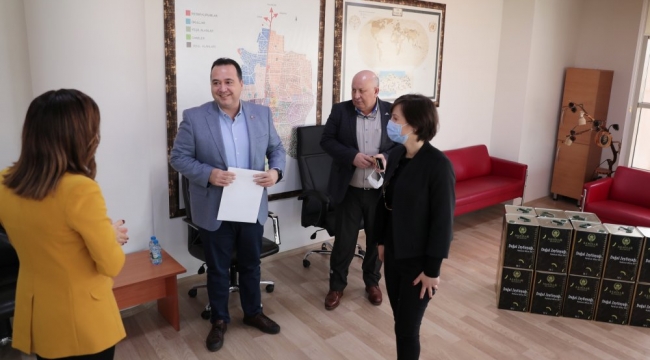 Lösemili çocuklar Akhisar belediyesinin ürettiği zeytinyağıy beslenecek