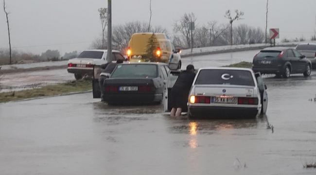 Manisa'yı sel vurdu