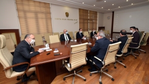 Aigai antik kentinde kazı öncesi toplantı