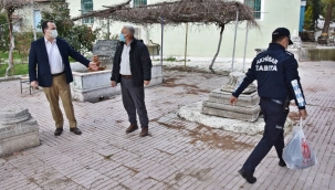 Akhisar Belediyesinden, karantinadaki halka yardım 