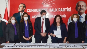 Akhisar'da CHP'li kadınlardan coşkulu 8 mart kutlaması