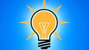 AKP'de 715 ilçe, 52 il başkanı değişti