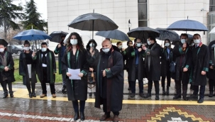 Avukatlardan protesto