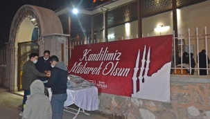 Belediye kandil simidi dağıttı 