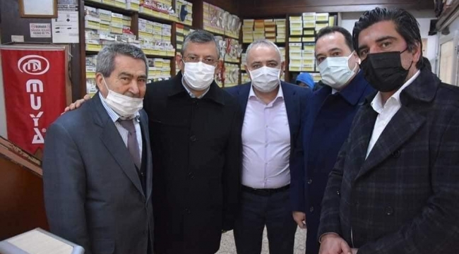 CHP heyeti Akhisar'da esnaf ziyaretinde