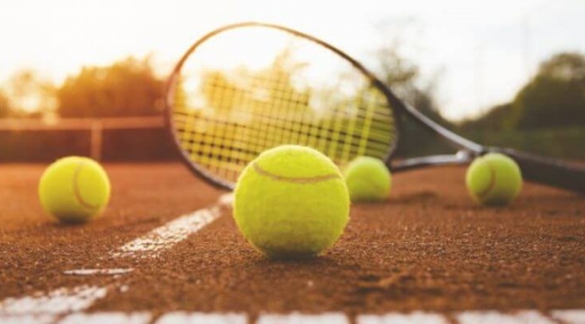 Demirci'de tenis kursları başlıyor